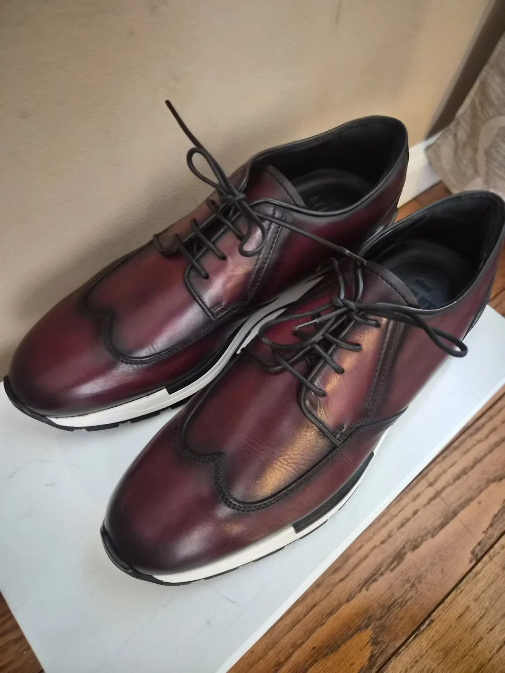 Berluti Shoes Burgundy Wingtip Derby Shoes with White Sole Size 9 / 42 / Worn 1